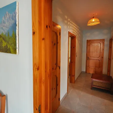 Apartment Contre
