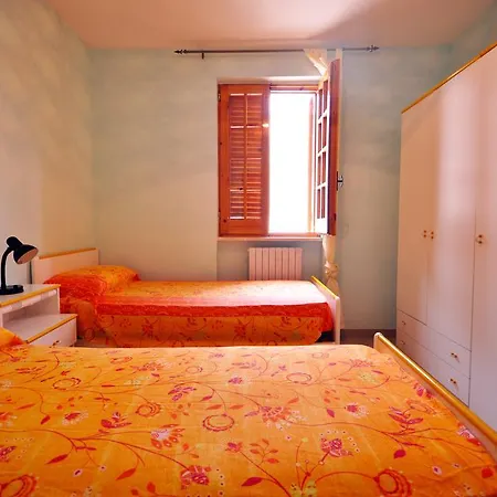 Apartment Contre *