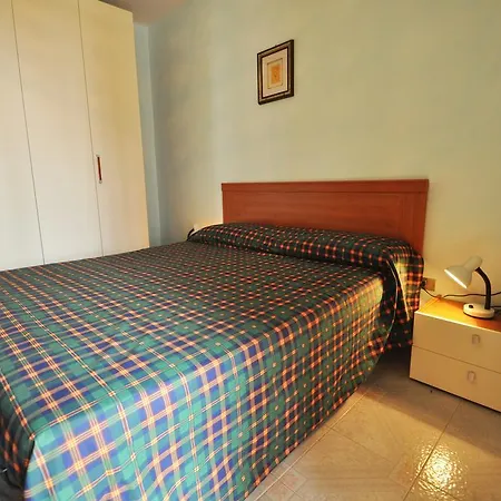 Apartment Contre